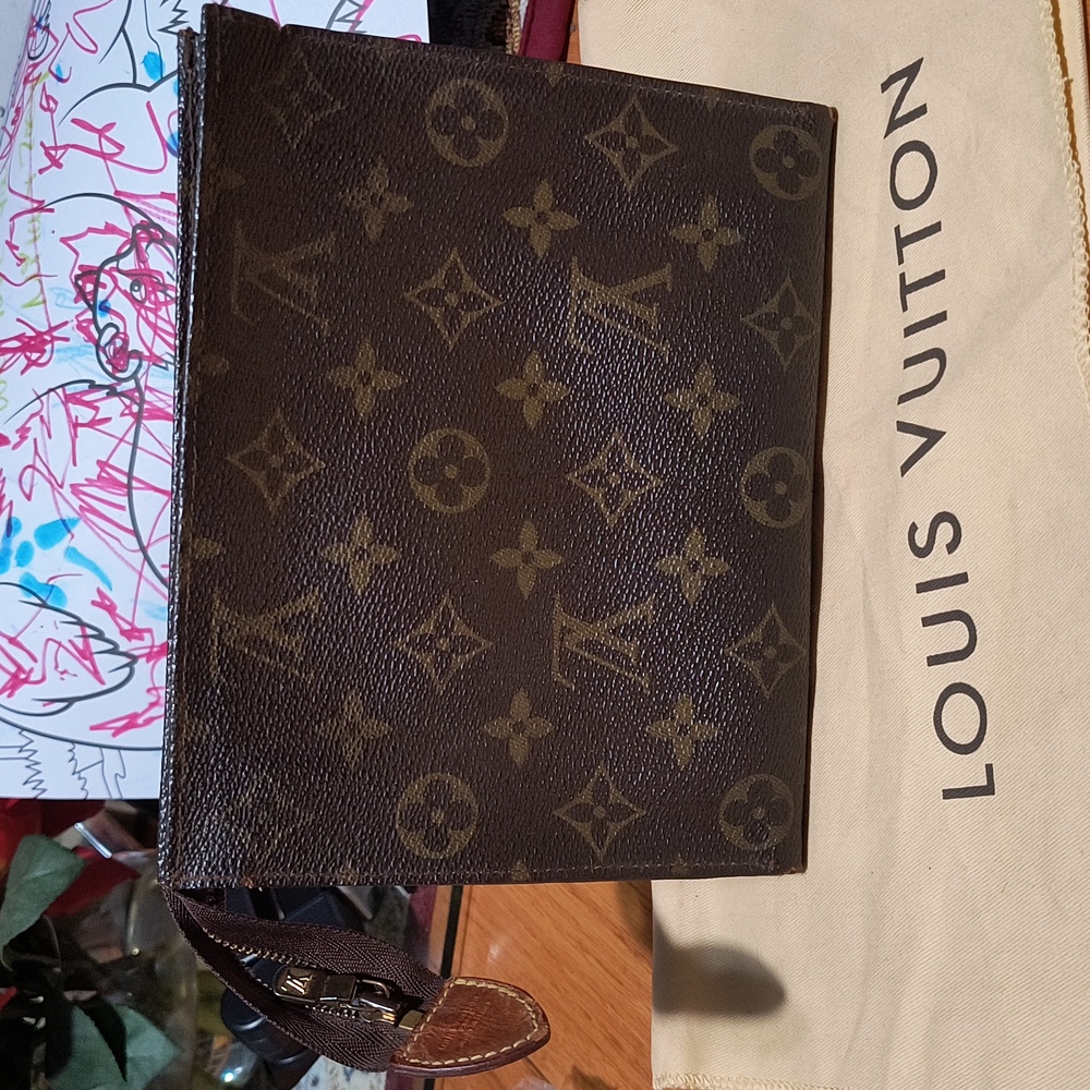 Authentic Louis Vuitton Monogram Poche Toilette 19 M47544 Cosmetics Pouch